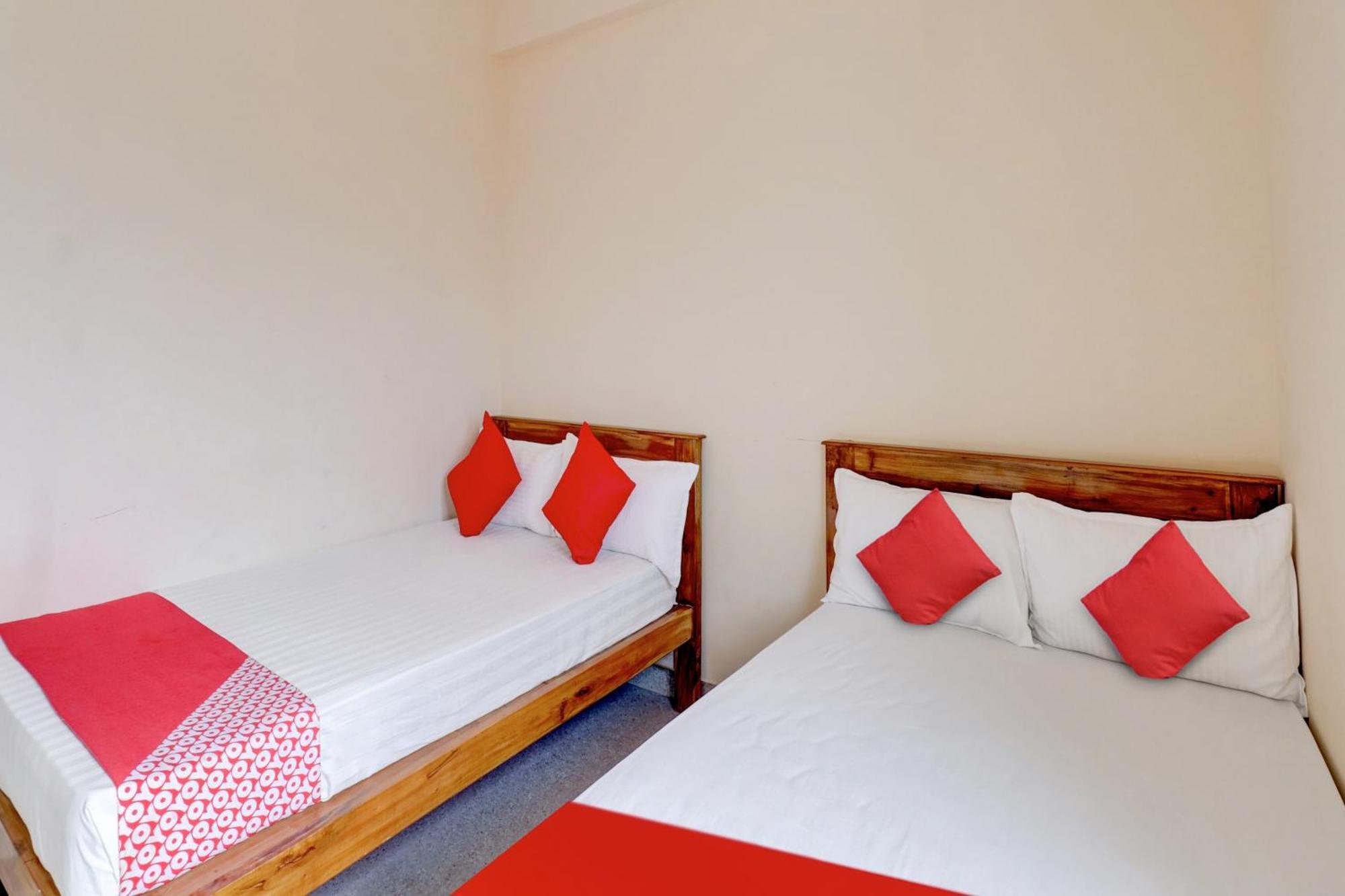 Oyo Flagship Golden Treasury Hotel Bangalore Ngoại thất bức ảnh